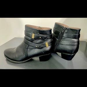 Black patent leather booties